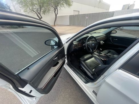 Used 2007 BMW 328i Sedan RWD image 9