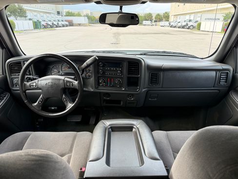 Used 2007 Chevrolet Silverado 3500 4x4 Crew Cab image 19