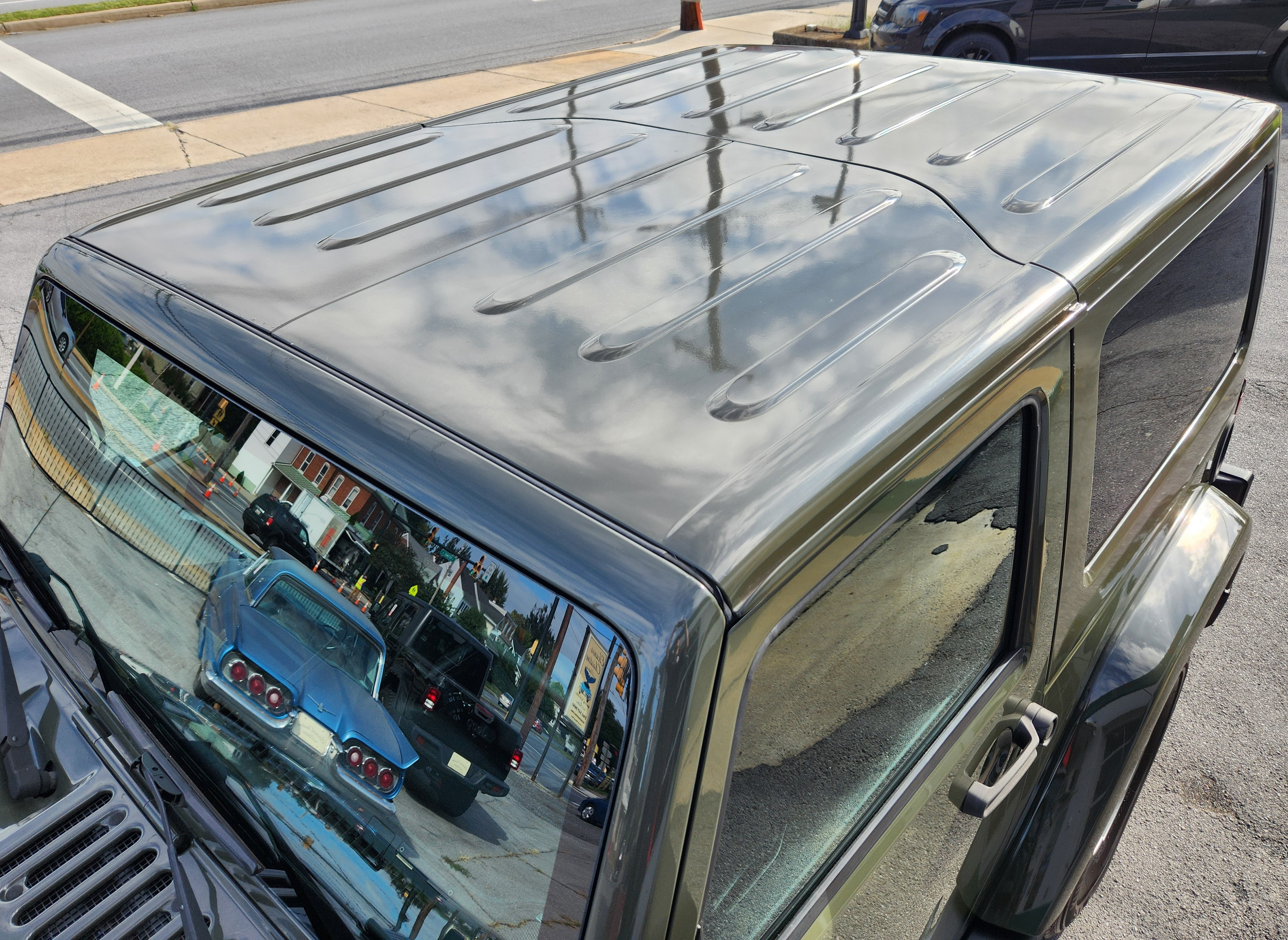 Used 2015 Jeep Wrangler 4WD Sahara image 9
