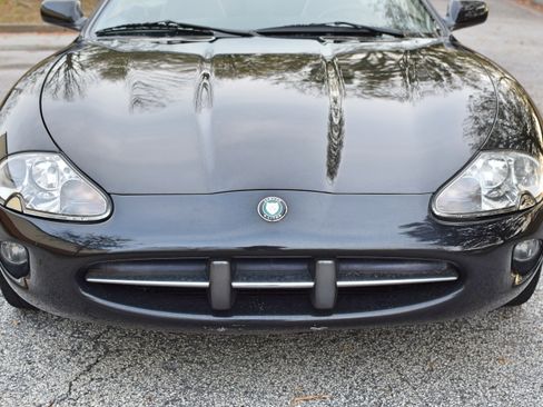 Used 2000 Jaguar XK8 image 10
