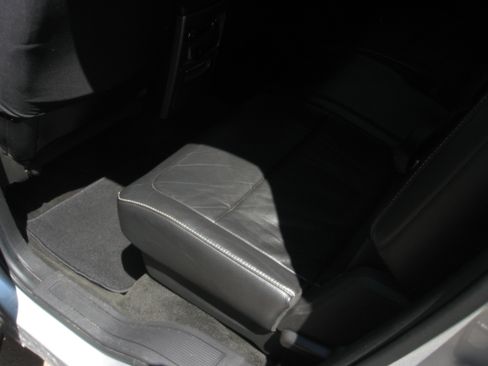 Used 2010 Ford Flex SEL FWD image 7