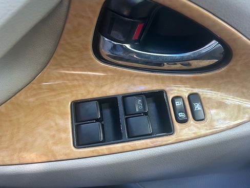 Used 2008 Toyota Camry FWD image 19