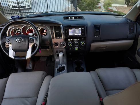 Used 2016 Toyota Sequoia Limited image 25