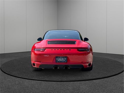 Used 2018 Porsche 911 Targa 4 GTS image 8