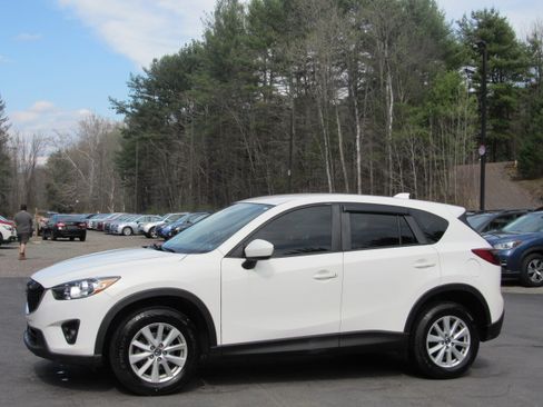 Used 2014 MAZDA CX-5 Touring image 3