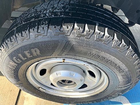 Used 2012 Ford F250 XL image 29