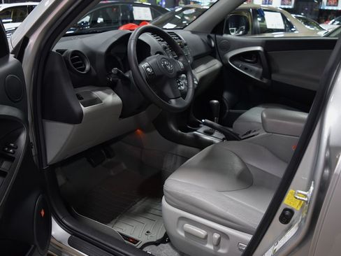 Used 2011 Toyota RAV4 Limited image 16