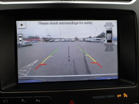 Used 2018 Ford Explorer Platinum image 29