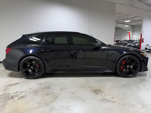Used 2021 Audi RS 6 AWD/4WD image 3