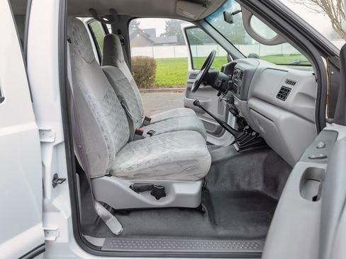 Used 1999 Ford F350 XLT image 73