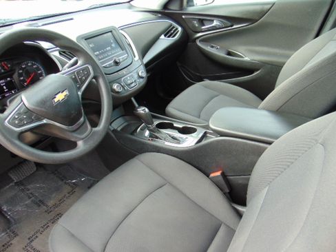 Used 2018 Chevrolet Malibu LS image 11