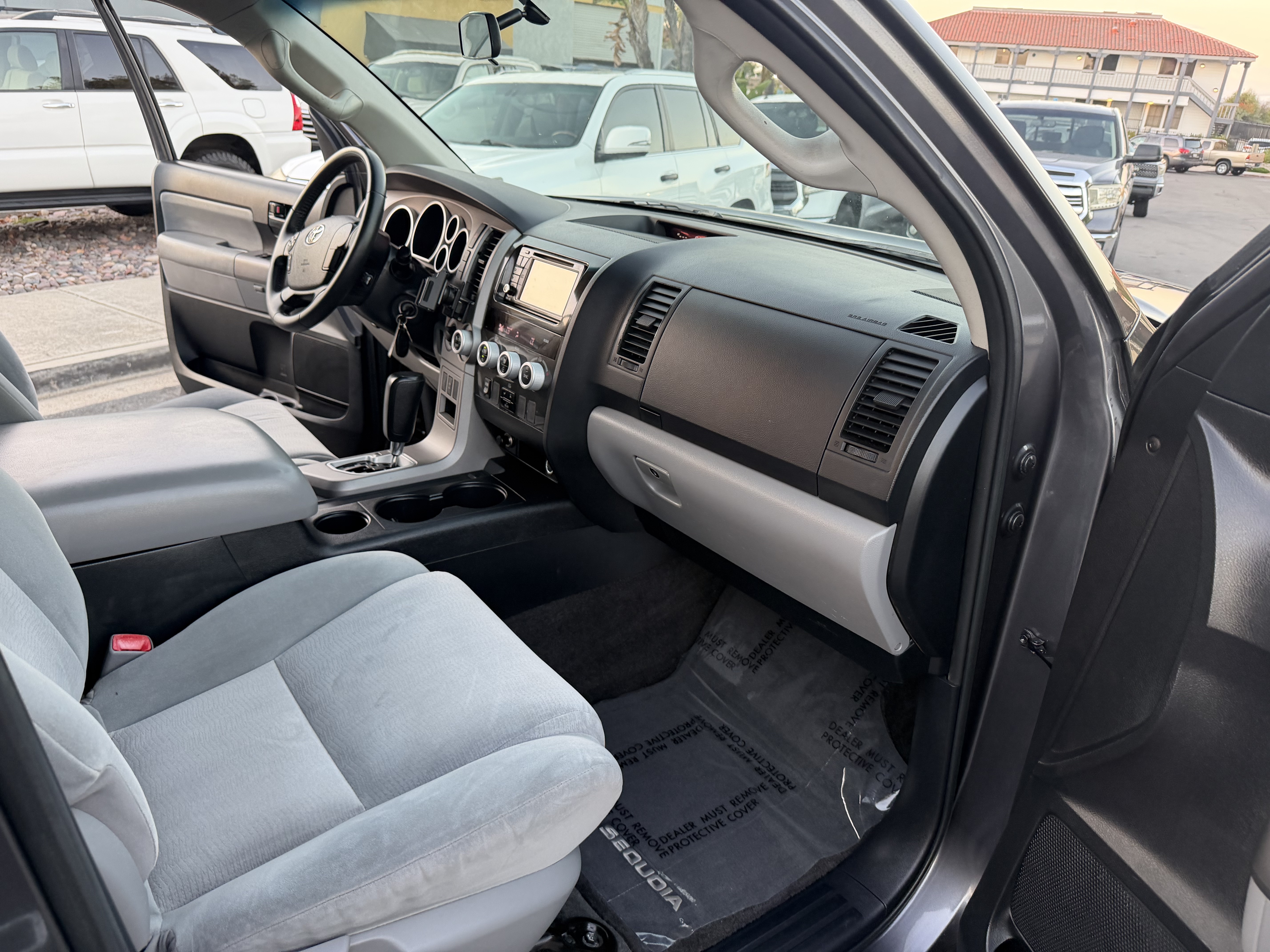Used 2012 Toyota Sequoia 4WD image 29