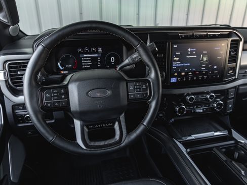 Used 2024 Ford F350 AWD/4WD image 48