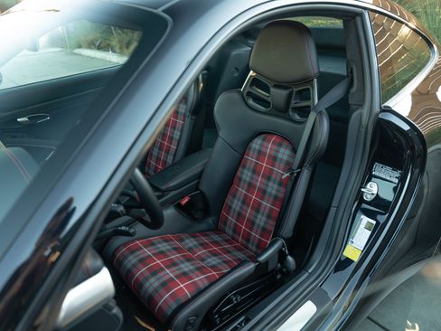 Used 2019 Porsche 911 GT3 Touring image 47