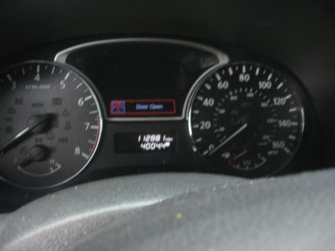 Used 2013 Nissan Pathfinder 4WD image 10