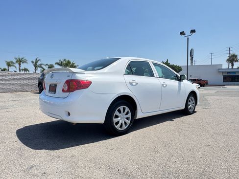 Used 2009 Toyota Corolla LE FWD image 9