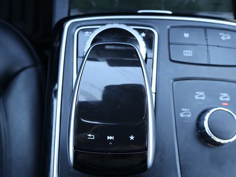 Used 2017 Mercedes-Benz GLE 350 image 25