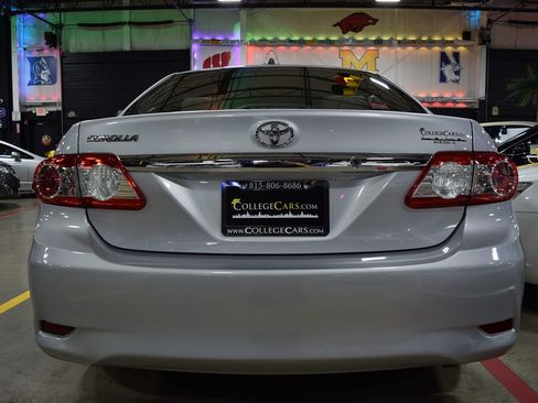 Used 2012 Toyota Corolla LE image 9