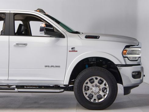 Used 2020 RAM 2500 4x4 Crew Cab Laramie image 23
