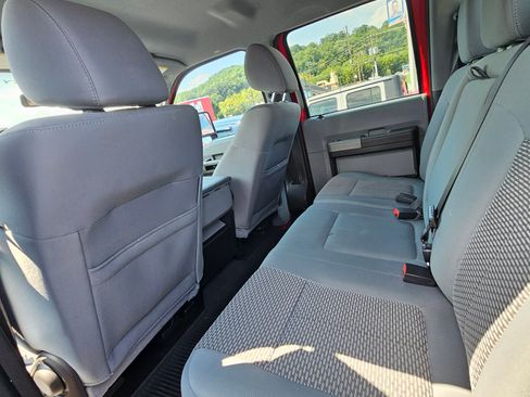 Used 2011 Ford F250 4x4 Crew Cab Super Duty image 6