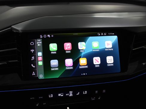 Used 2024 Audi Q4 e-tron Premium Plus image 20