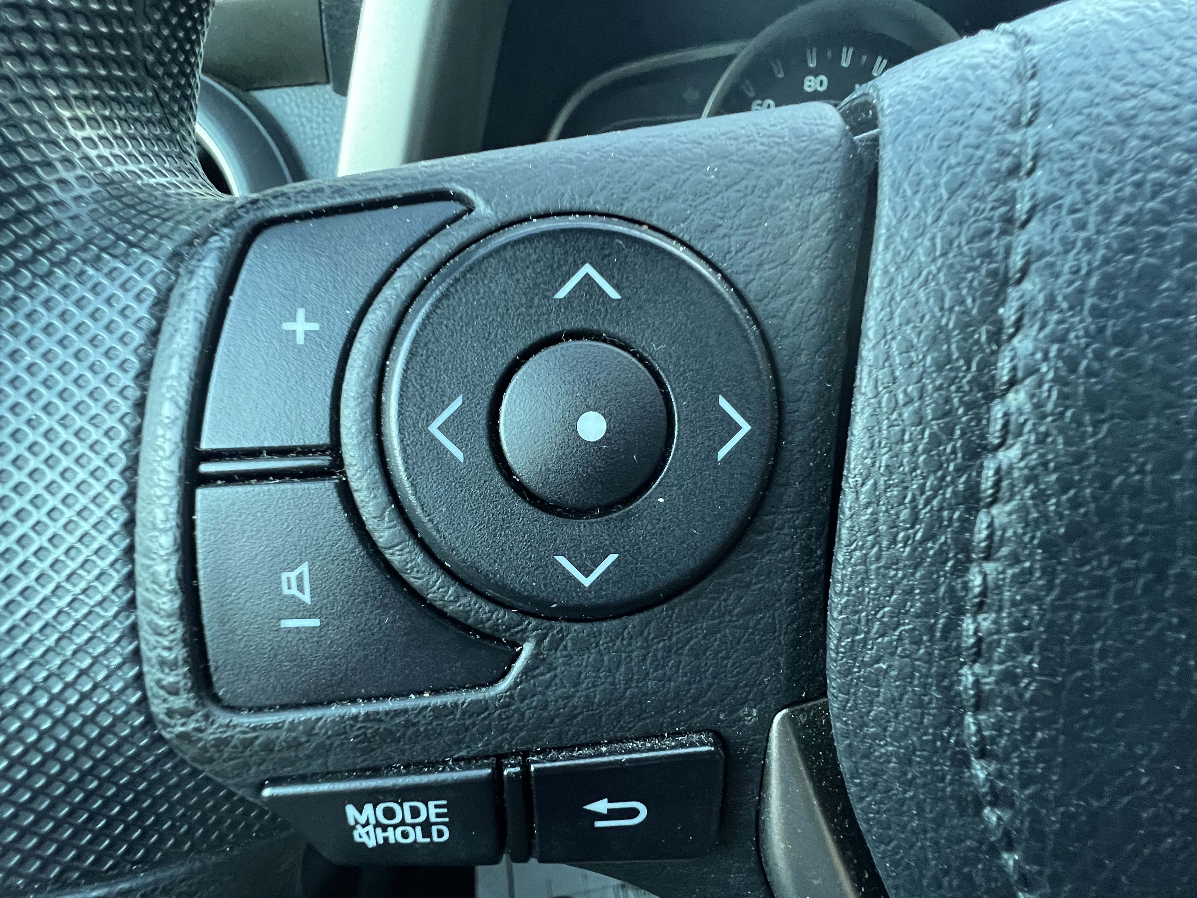 Used 2015 Toyota RAV4 AWD XLE image 13