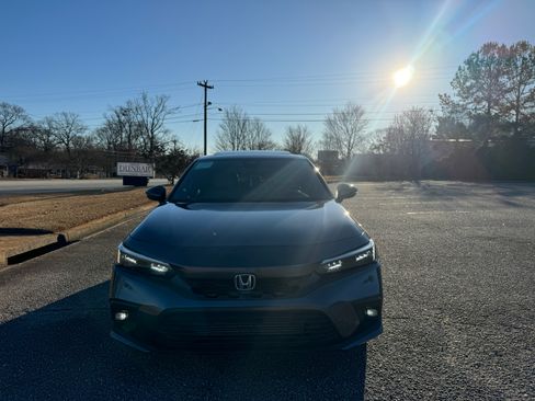 Used 2022 Honda Civic Sport Touring image 9