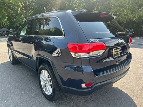 Used 2017 Jeep Grand Cherokee 2WD Laredo image 3