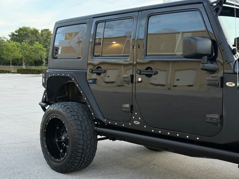 Used 2015 Jeep Wrangler 4WD Unlimited Sport image 58