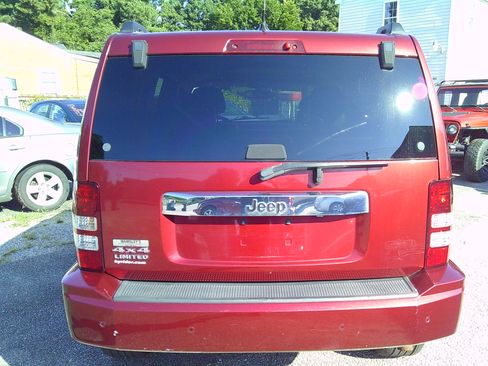 Used 2012 Jeep Liberty 4WD Limited Jet image 4