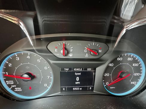 Used 2020 Chevrolet Equinox LS image 15