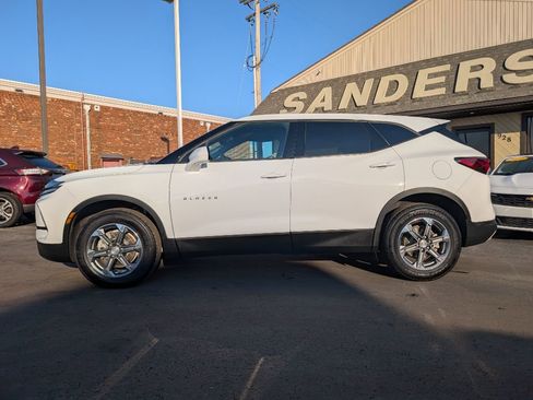 Used 2023 Chevrolet Blazer LT image 2