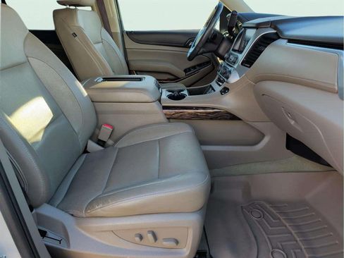 Used 2018 GMC Yukon XL SLT image 25