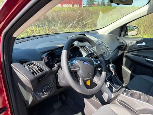 Used 2013 Ford Escape SE image 36