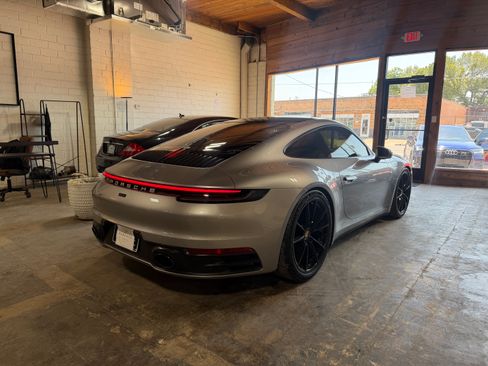 Used 2021 Porsche 911 Carrera Coupe 2D RWD image 9