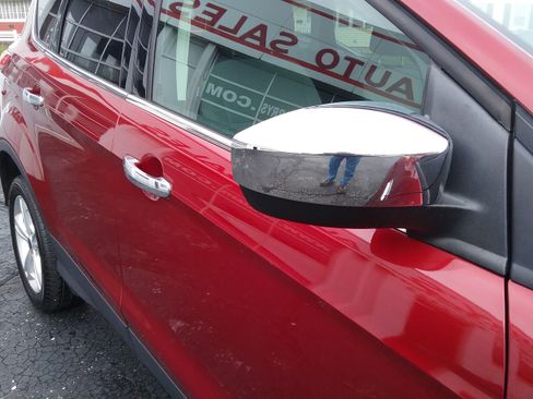 Used 2016 Ford Escape SE image 27