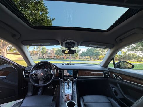 Used 2013 Porsche Panamera image 28