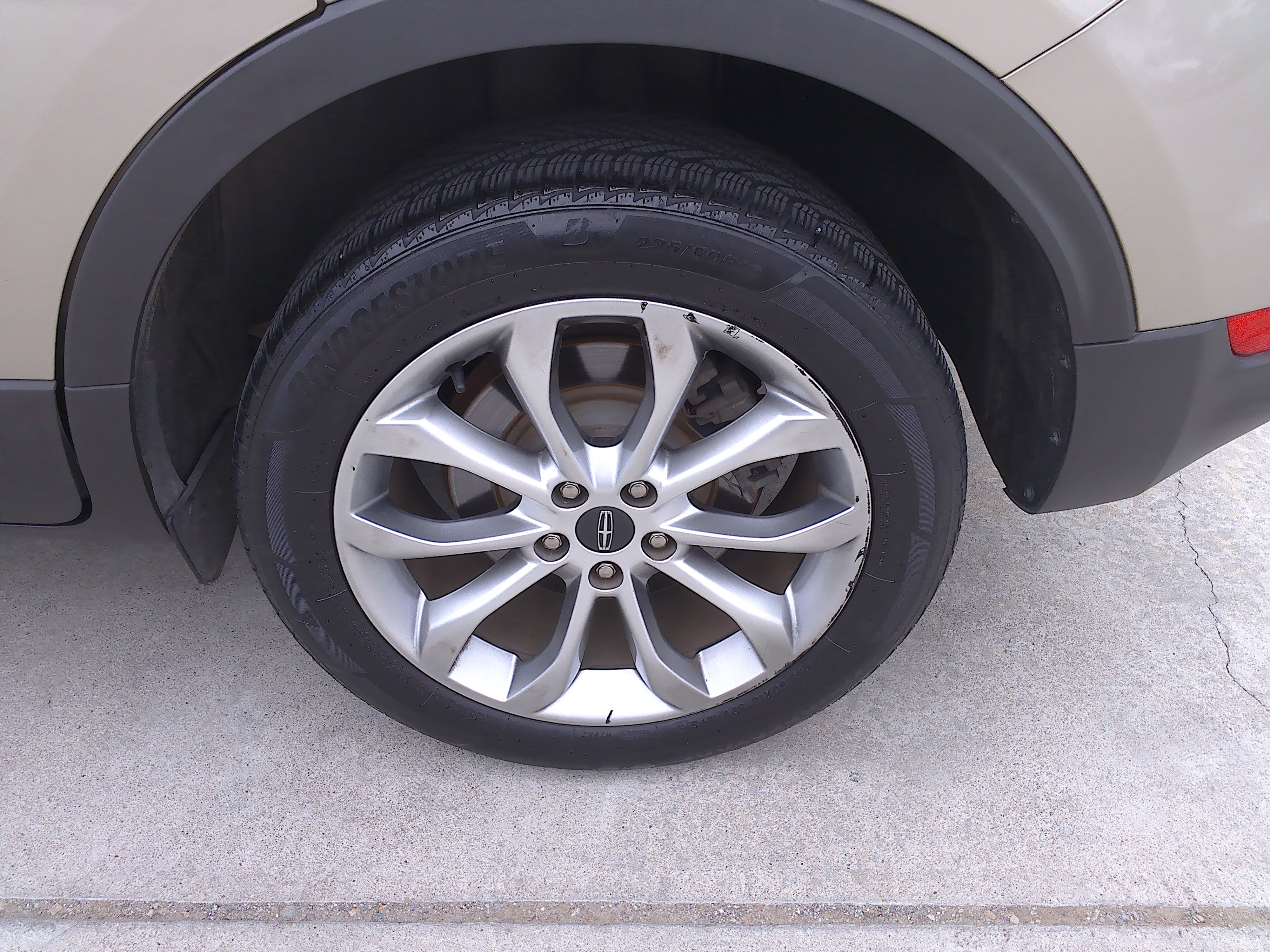 Used 2015 Lincoln MKC FWD image 40