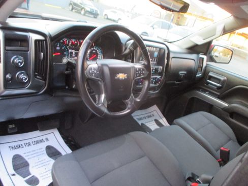 Used 2018 Chevrolet Silverado 1500 Limited LT image 4