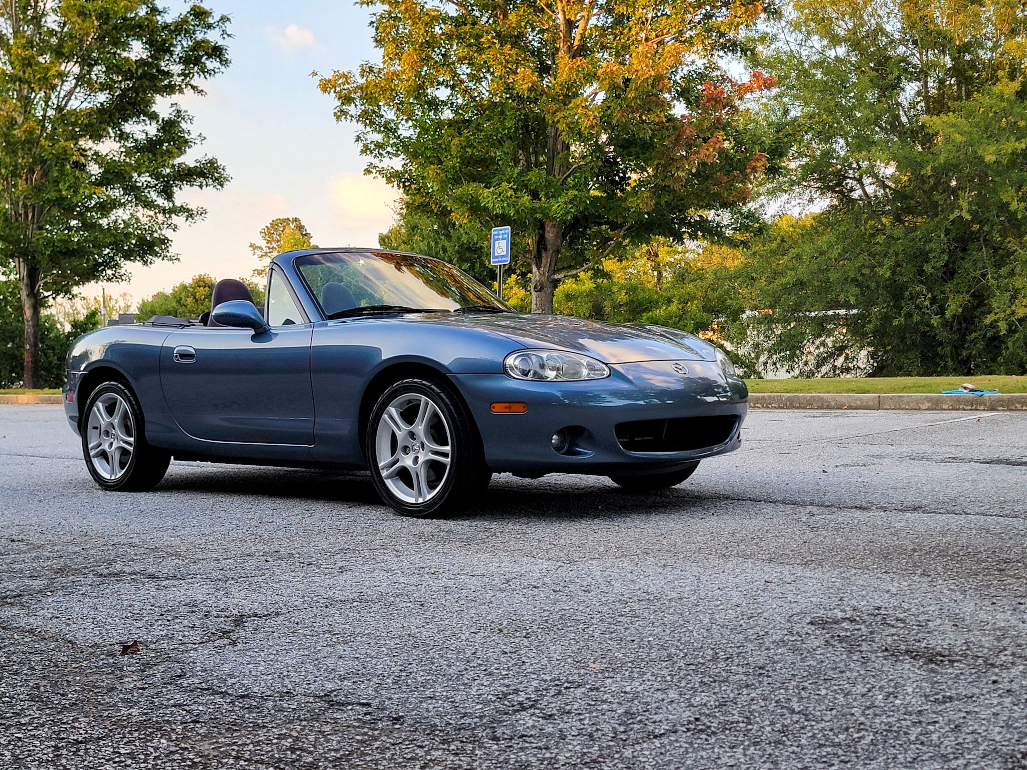 Used 2005 MAZDA MX-5 Miata UNAVAIL RWD image 23