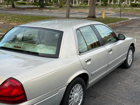Used 2007 Mercury Grand Marquis LS RWD image 49