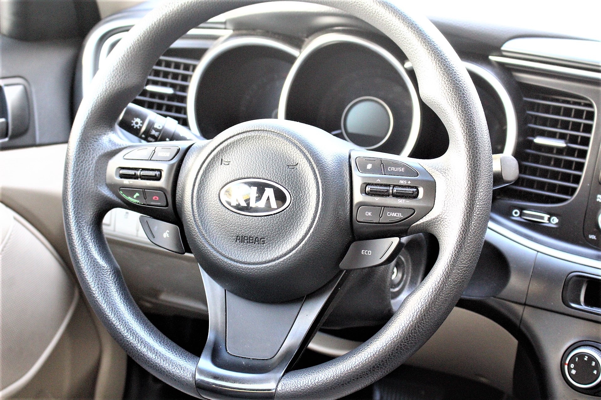 Used 2015 Kia Optima LX FWD image 21