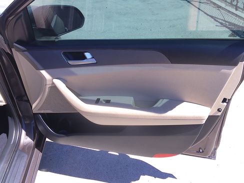 Used 2016 Hyundai Sonata SE image 11