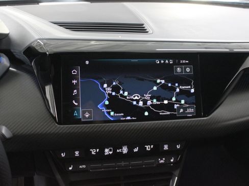 Used 2023 Audi RS e-tron GT image 24