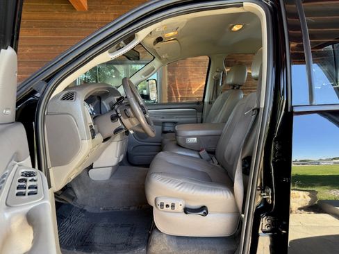 Used 2004 Dodge Ram 3500 Truck SLT image 10