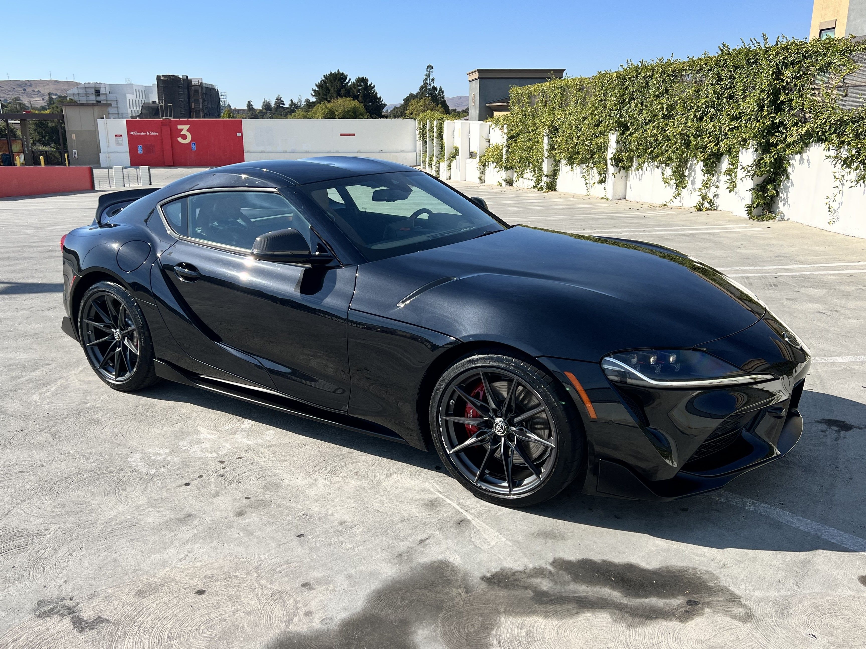 Used 2024 Toyota Supra Premium RWD image 3