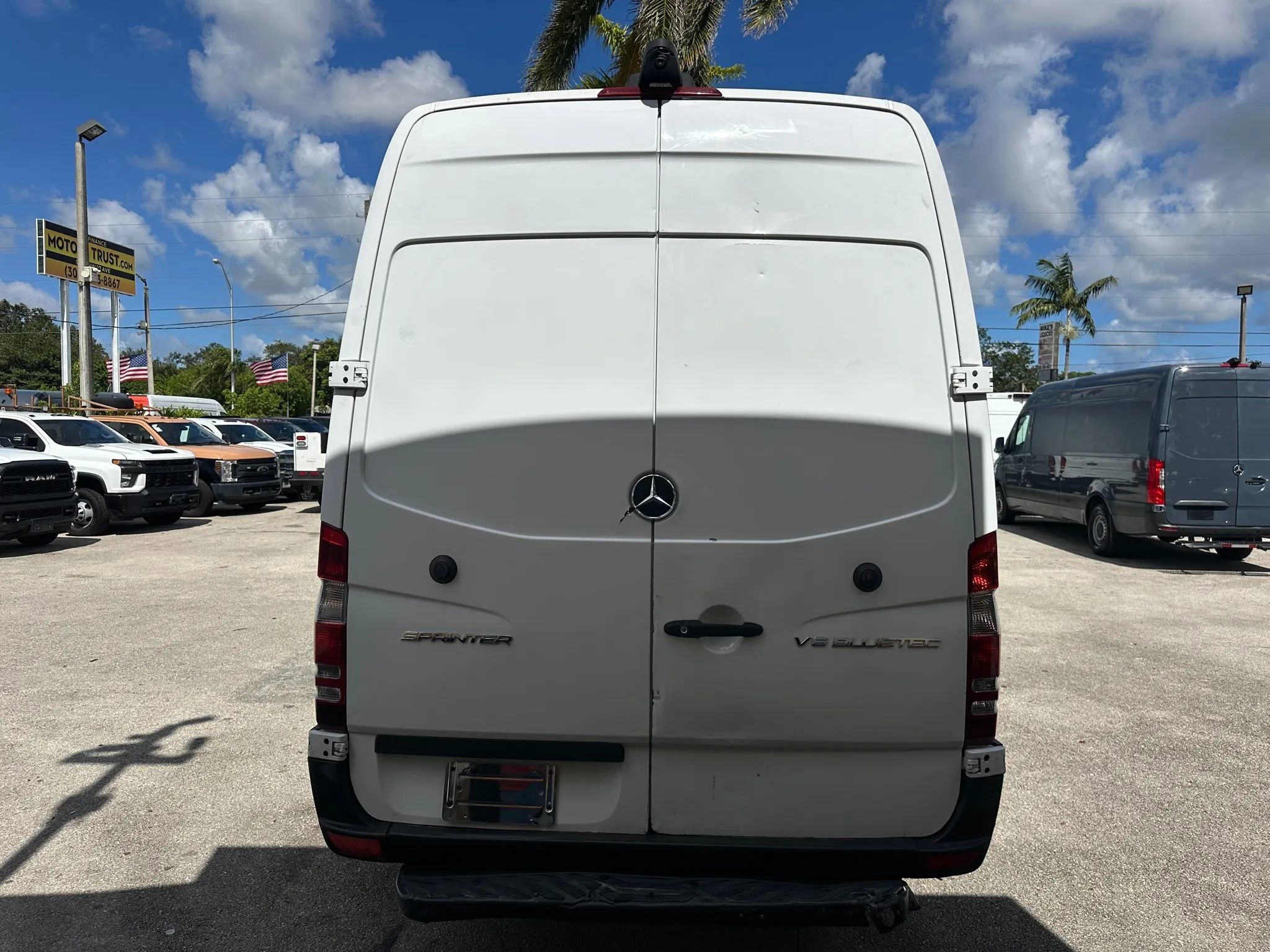Used 2016 Mercedes-Benz Sprinter 2500 170 Extended Cargo image 7