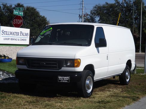 Used 2004 Ford E-250 and Econoline 250 image 1