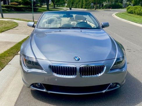 Used 2006 BMW 650i Convertible RWD image 10