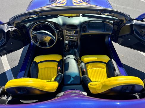 Used 1998 Chevrolet Corvette image 17